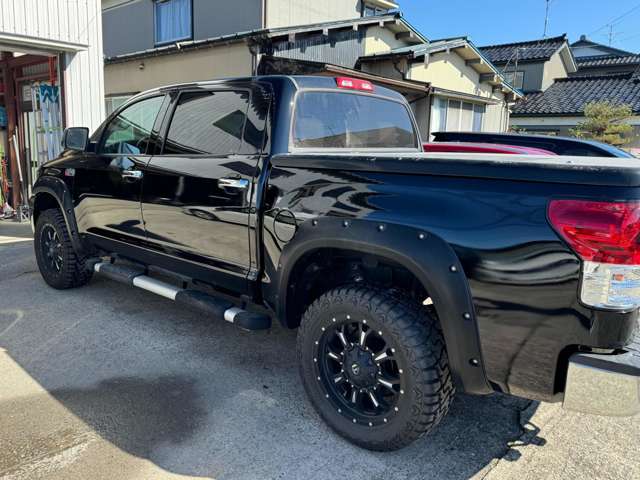 Toyota Tundra 3
