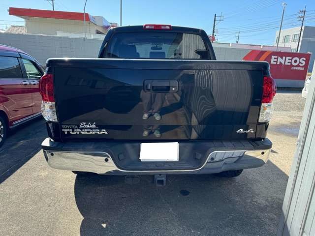 Toyota Tundra 4