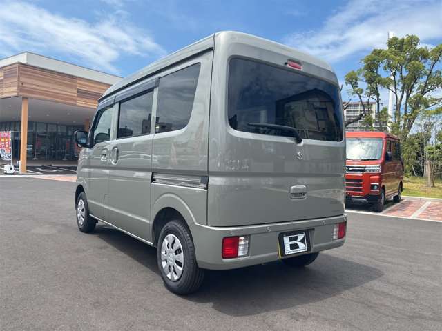 Suzuki Every 12
