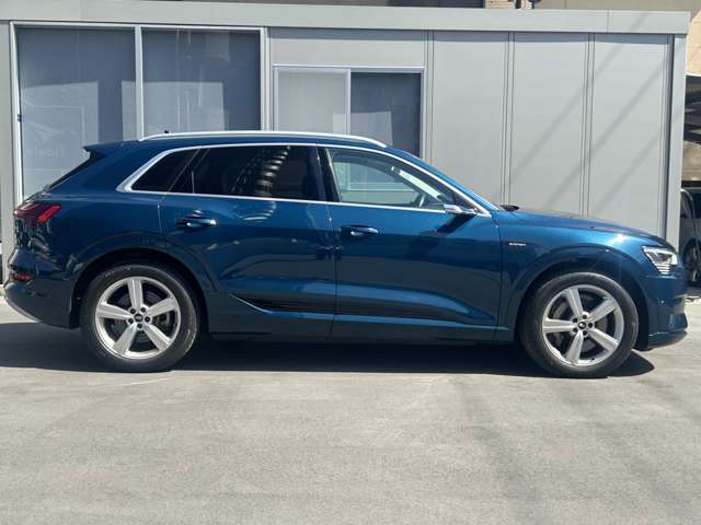 Audi e-tron 8