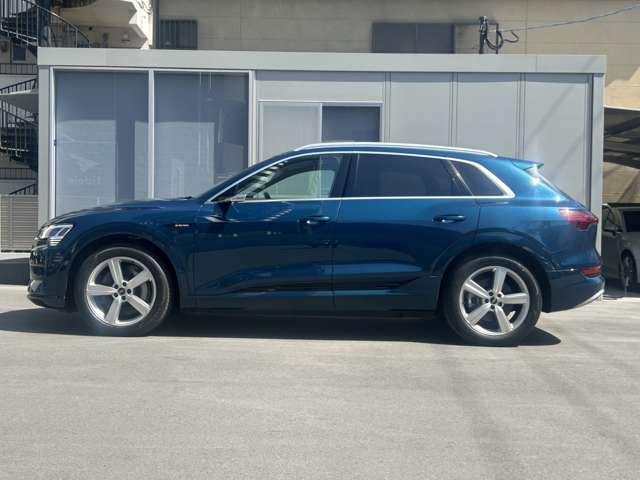 Audi e-tron 10
