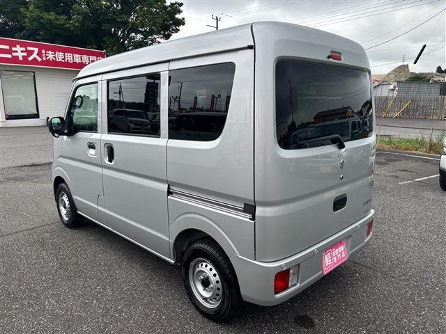 Suzuki Every 12