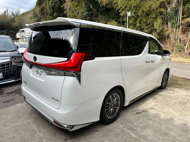 Toyota Alphard 7