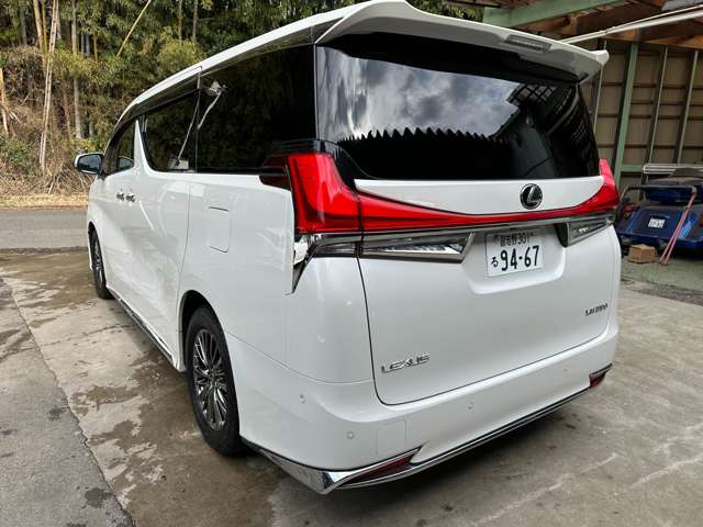 Toyota Alphard 9