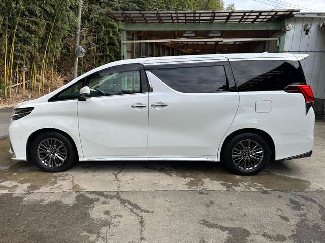 Toyota Alphard 10