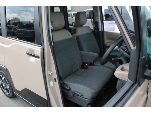Mitsubishi Delica Mini 12