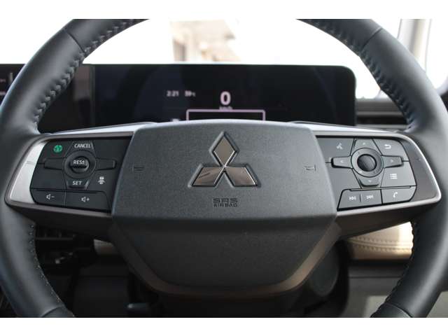 Mitsubishi Delica Mini 8
