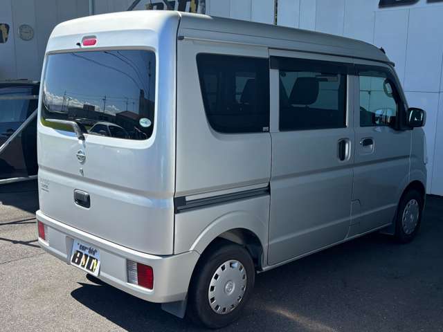 Nissan NV100 Clipper 7