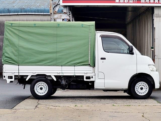 Toyota Light Ace Truck 8