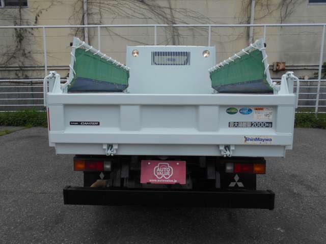 Mitsubishi Fuso Canter 8