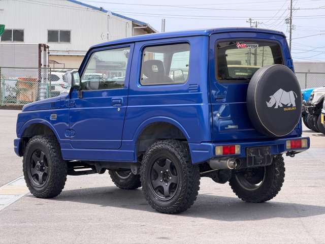 Suzuki Jimny 12