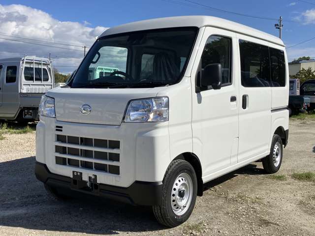 Daihatsu Hijet Cargo 8