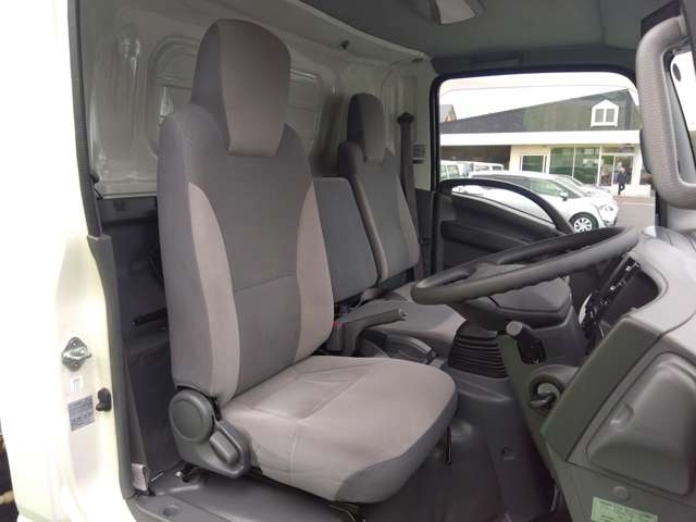 Isuzu Elf 10