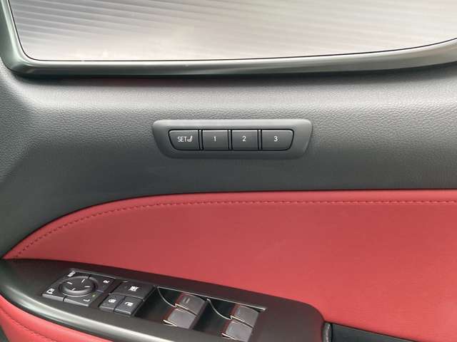Lexus NX 12
