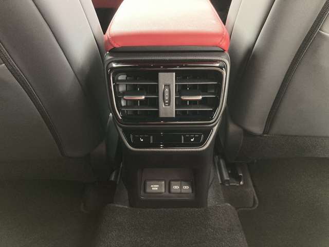 Lexus NX 10