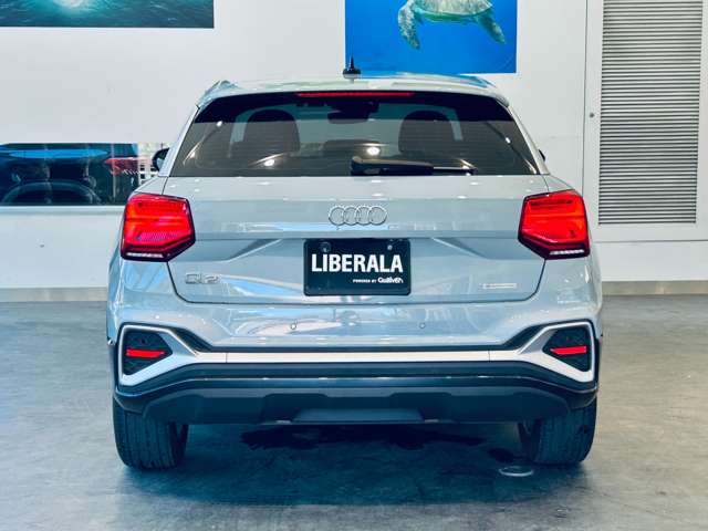Audi Q2 10