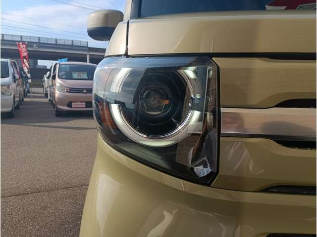 Honda N-VAN 12