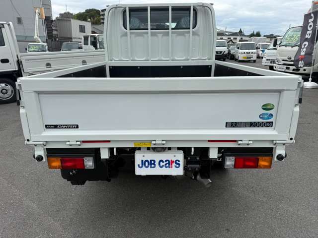 Mitsubishi Fuso Canter 9