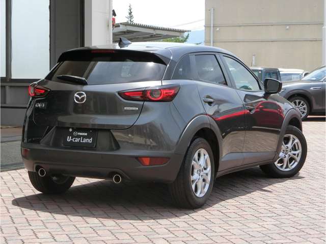 Mazda CX-3 4