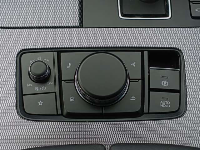Mazda CX-80 9