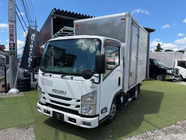 Isuzu Elf 2