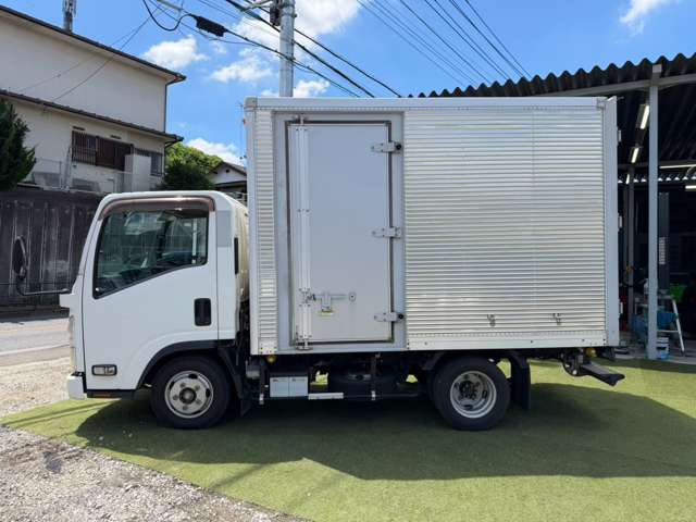 Isuzu Elf 3