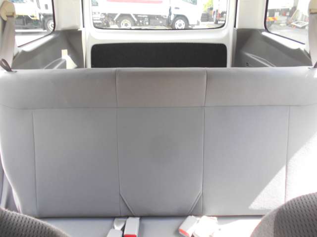 Nissan NV150 AD 11