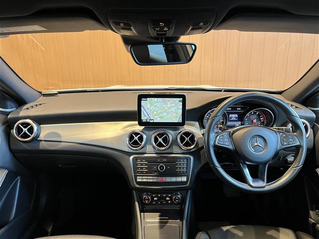 Mercedes-Benz GLA-Class 5