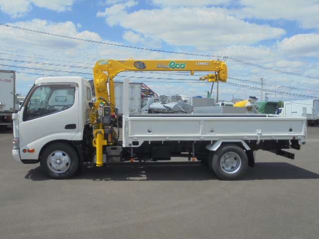 Hino Dutro 2