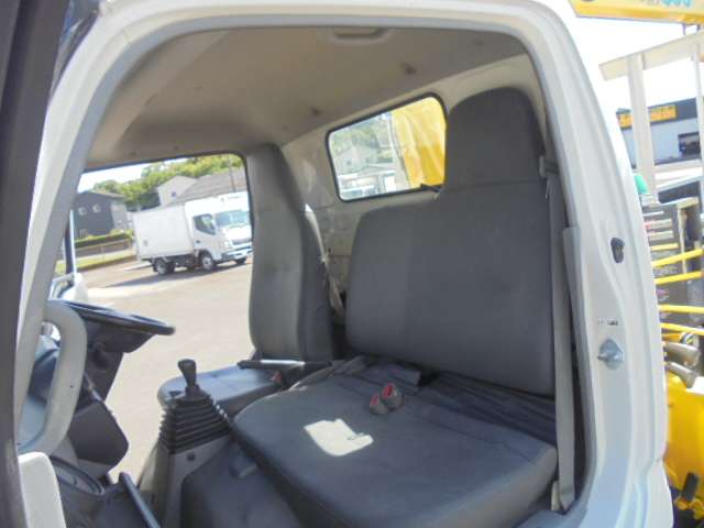 Hino Dutro 5