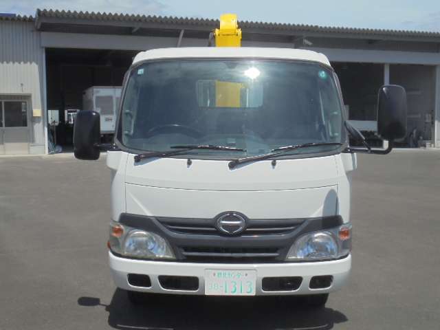Hino Dutro 7