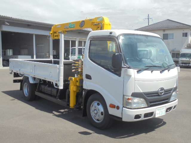 Hino Dutro 8