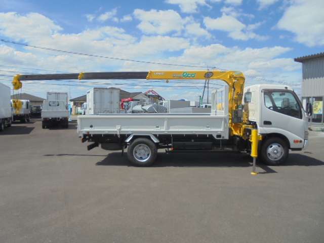 Hino Dutro 10