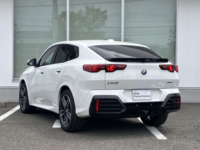 BMW iX2 3