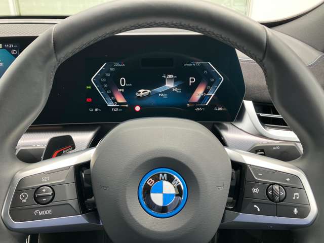 BMW iX2 10