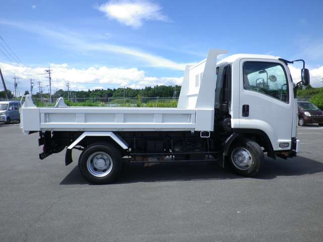 Isuzu Forward 11
