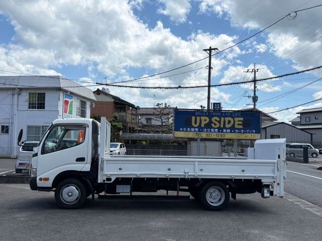 Hino Dutro 6