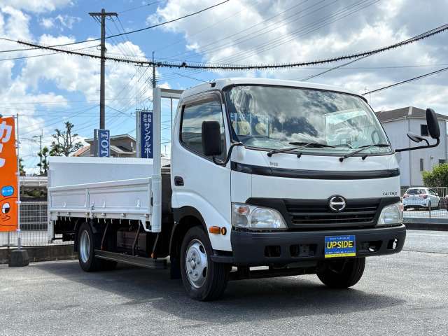 Hino Dutro 9
