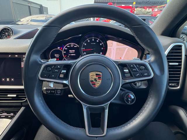 Porsche Cayenne Coupe 11