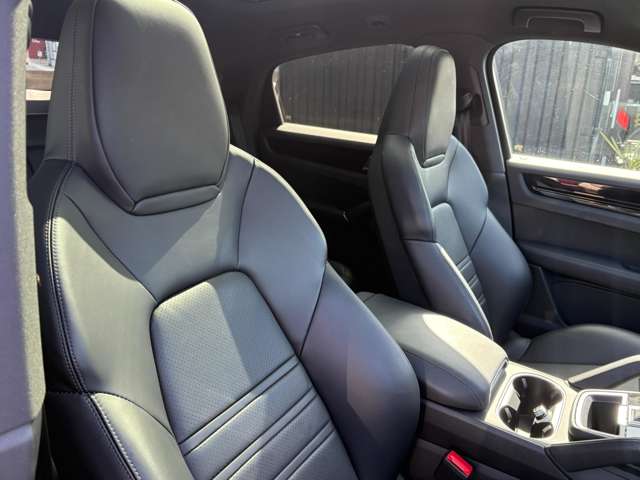 Porsche Cayenne Coupe 8