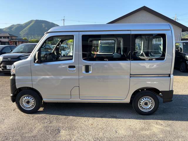 Daihatsu Hijet Cargo 2