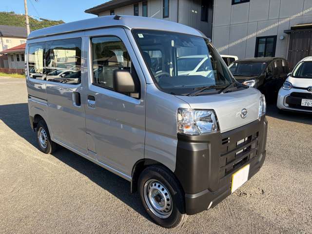Daihatsu Hijet Cargo 9