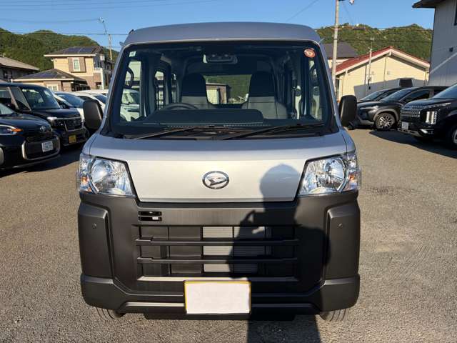 Daihatsu Hijet Cargo 10