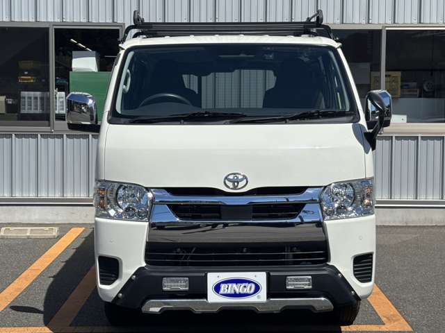 Toyota Hiace Van 2