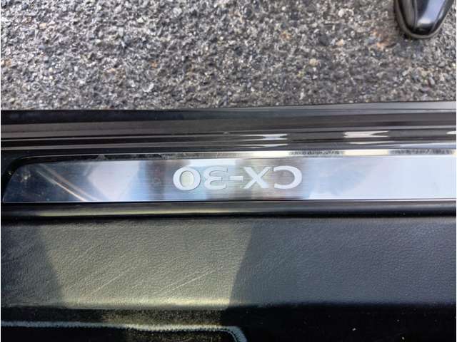 Mazda CX-30 4