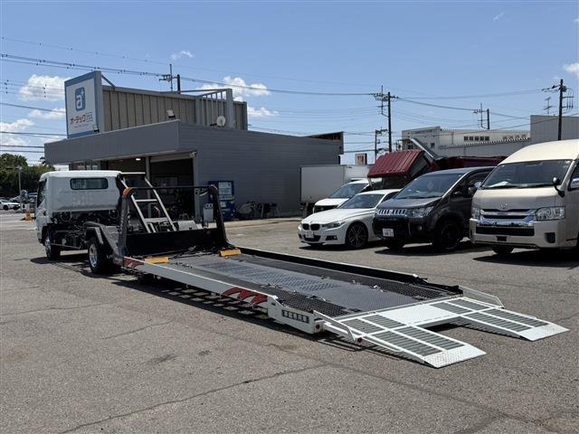Mitsubishi Fuso Canter 7