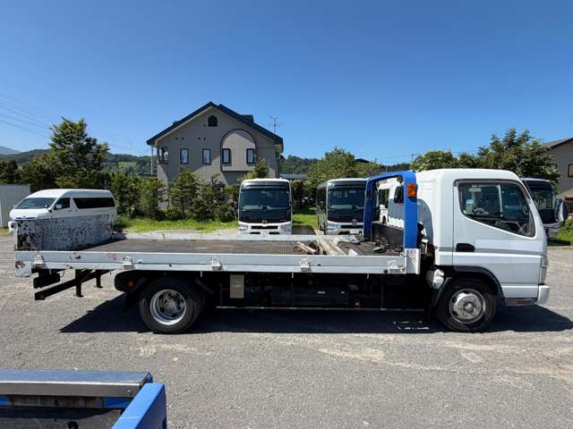 Mitsubishi Fuso Canter 4
