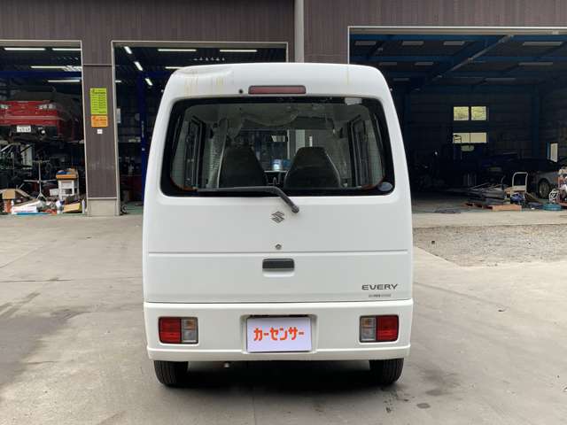 Suzuki Every 8
