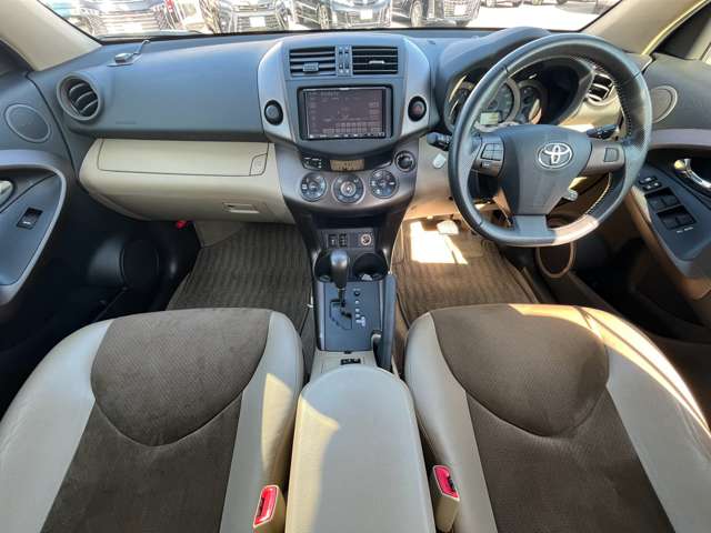 Toyota Vanguard 2