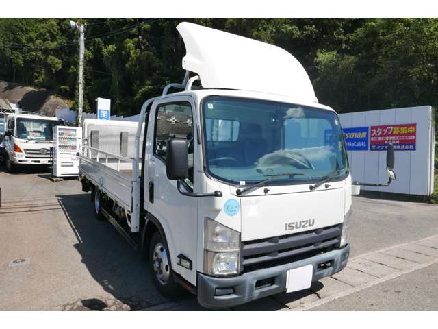 Isuzu Elf 3